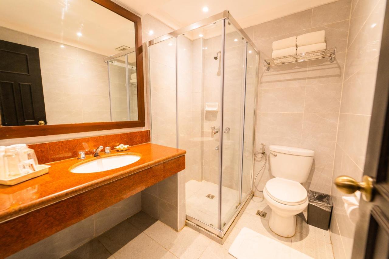 Mo2 Westown Hotel Iloilo Kültér fotó