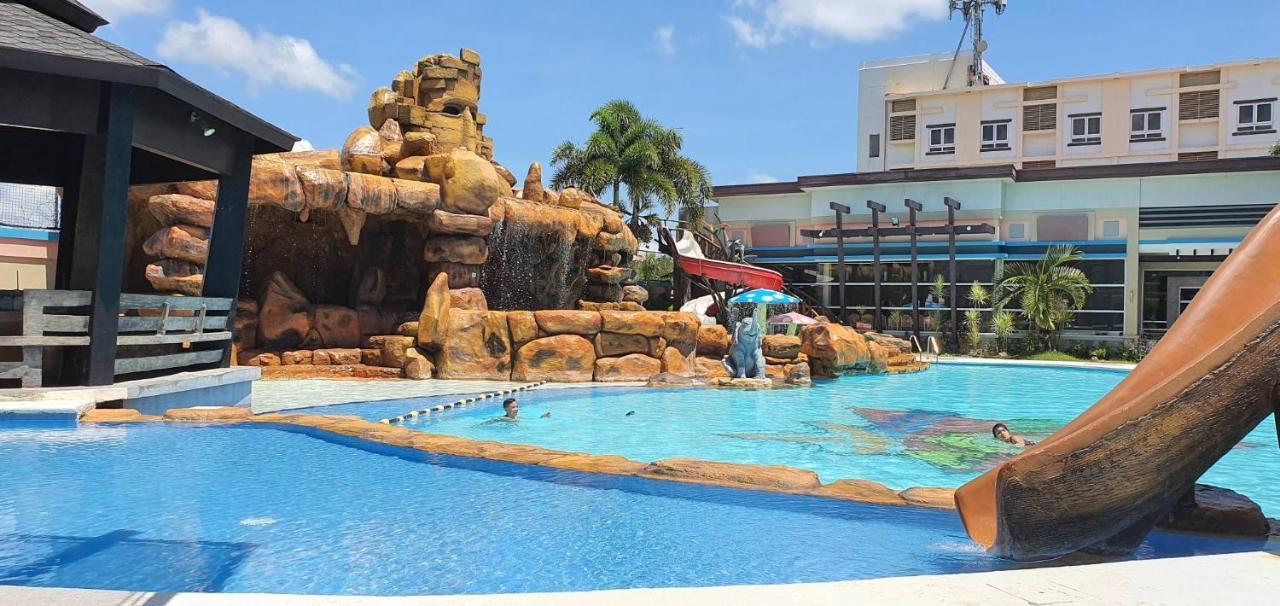 Mo2 Westown Hotel Iloilo Kültér fotó