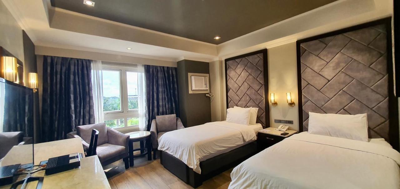 Mo2 Westown Hotel Iloilo Kültér fotó