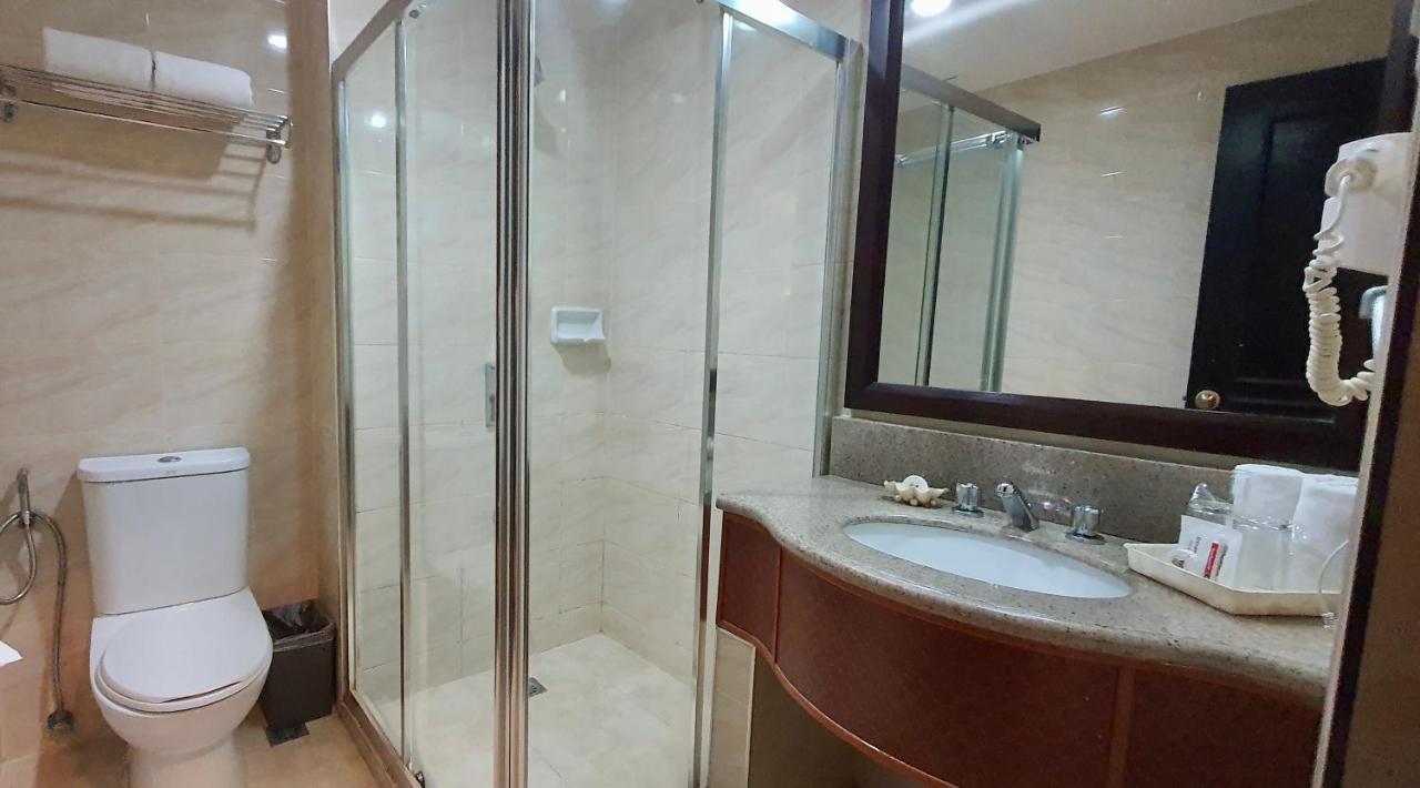 Mo2 Westown Hotel Iloilo Kültér fotó