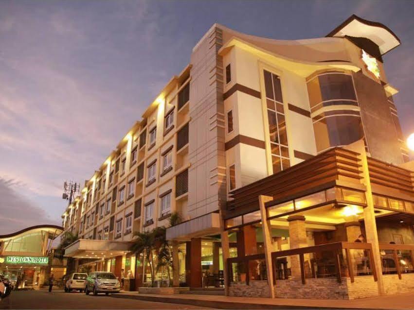 Mo2 Westown Hotel Iloilo Kültér fotó